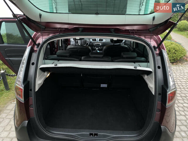 Красный Рено Scenic XMOD, объемом двигателя 1.5 л и пробегом 227 тыс. км за 9400 $, фото 44 на Automoto.ua