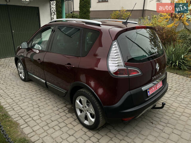 Красный Рено Scenic XMOD, объемом двигателя 1.5 л и пробегом 227 тыс. км за 9400 $, фото 7 на Automoto.ua
