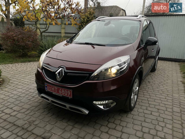 Красный Рено Scenic XMOD, объемом двигателя 1.5 л и пробегом 227 тыс. км за 9400 $, фото 75 на Automoto.ua