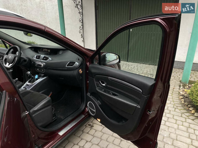 Красный Рено Scenic XMOD, объемом двигателя 1.5 л и пробегом 227 тыс. км за 9400 $, фото 51 на Automoto.ua