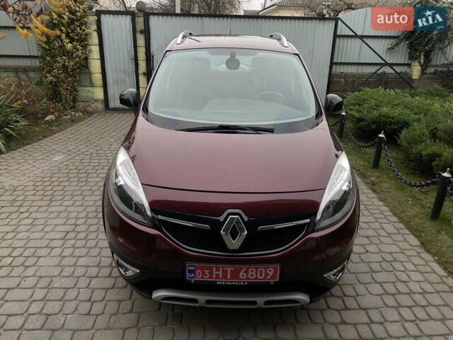 Красный Рено Scenic XMOD, объемом двигателя 1.5 л и пробегом 227 тыс. км за 9400 $, фото 9 на Automoto.ua