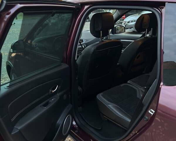 Рено Scenic XMOD 2013 в Ровно на Automoto.ua Красный Рено Scenic XMOD, объемом двигателя 1.6 л и пробегом 181 тыс. км за 10950 $, фото 15 на Automoto.ua