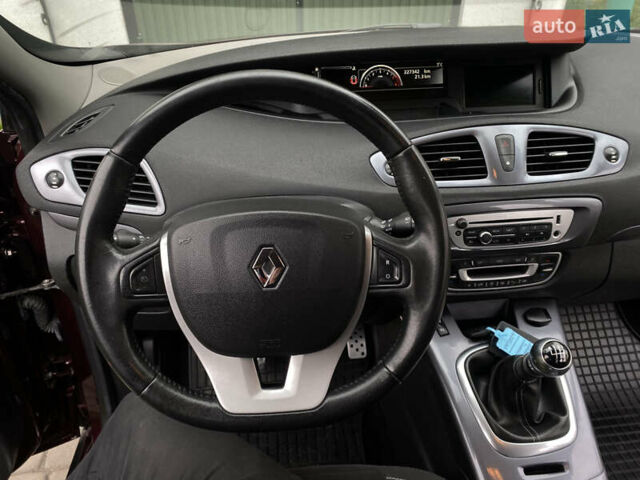 Красный Рено Scenic XMOD, объемом двигателя 1.5 л и пробегом 227 тыс. км за 9400 $, фото 56 на Automoto.ua