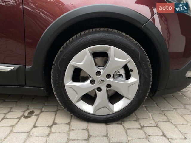 Красный Рено Scenic XMOD, объемом двигателя 1.5 л и пробегом 227 тыс. км за 9400 $, фото 24 на Automoto.ua