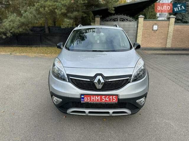 Серый Рено Scenic XMOD, объемом двигателя 1.5 л и пробегом 201 тыс. км за 10800 $, фото 1 на Automoto.ua