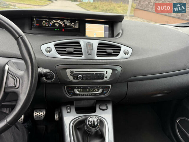 Серый Рено Scenic XMOD, объемом двигателя 1.5 л и пробегом 203 тыс. км за 10300 $, фото 28 на Automoto.ua