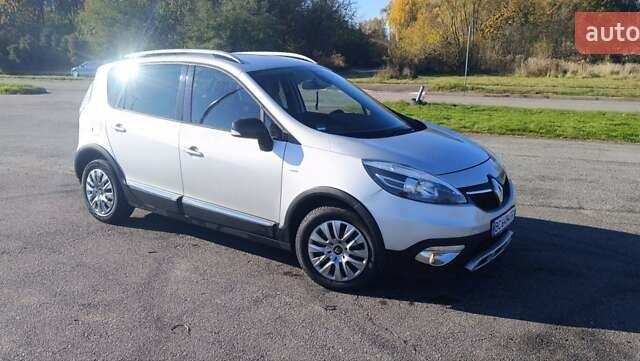 Сірий Рено Scenic XMOD, об'ємом двигуна 1.46 л та пробігом 220 тис. км за 10250 $, фото 10 на Automoto.ua