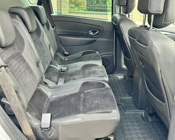 Серый Рено Scenic XMOD, объемом двигателя 1.5 л и пробегом 201 тыс. км за 10600 $, фото 26 на Automoto.ua