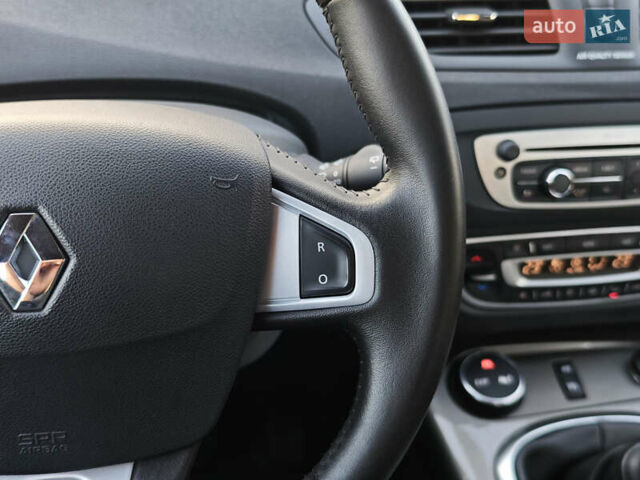Серый Рено Scenic XMOD, объемом двигателя 1.5 л и пробегом 215 тыс. км за 10999 $, фото 29 на Automoto.ua