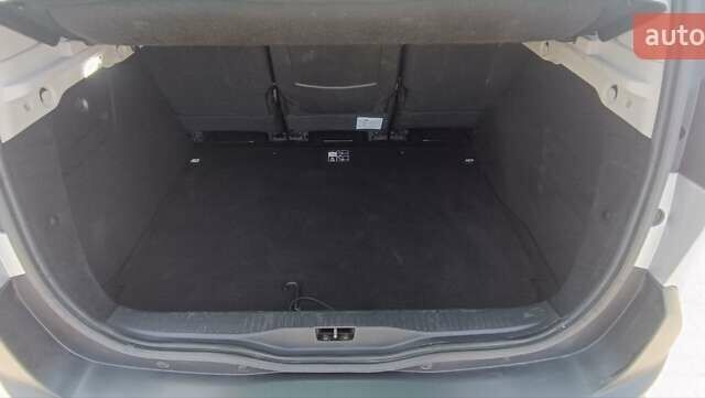 Сірий Рено Scenic XMOD, об'ємом двигуна 1.46 л та пробігом 220 тис. км за 10249 $, фото 22 на Automoto.ua