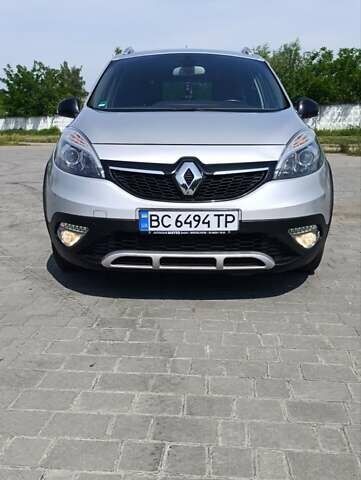 Сірий Рено Scenic XMOD, об'ємом двигуна 1.46 л та пробігом 220 тис. км за 10249 $, фото 7 на Automoto.ua