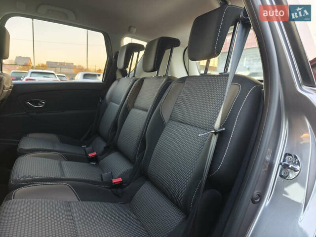 Серый Рено Scenic XMOD, объемом двигателя 1.5 л и пробегом 215 тыс. км за 10999 $, фото 24 на Automoto.ua