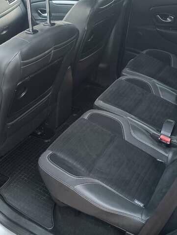 Сірий Рено Scenic XMOD, об'ємом двигуна 1.46 л та пробігом 220 тис. км за 10250 $, фото 23 на Automoto.ua