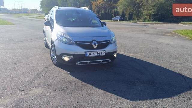 Серый Рено Scenic XMOD, объемом двигателя 1.46 л и пробегом 220 тыс. км за 9949 $, фото 7 на Automoto.ua