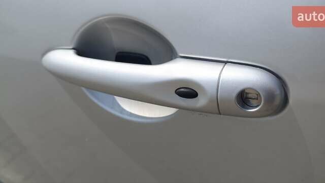 Сірий Рено Scenic XMOD, об'ємом двигуна 1.46 л та пробігом 220 тис. км за 10249 $, фото 9 на Automoto.ua