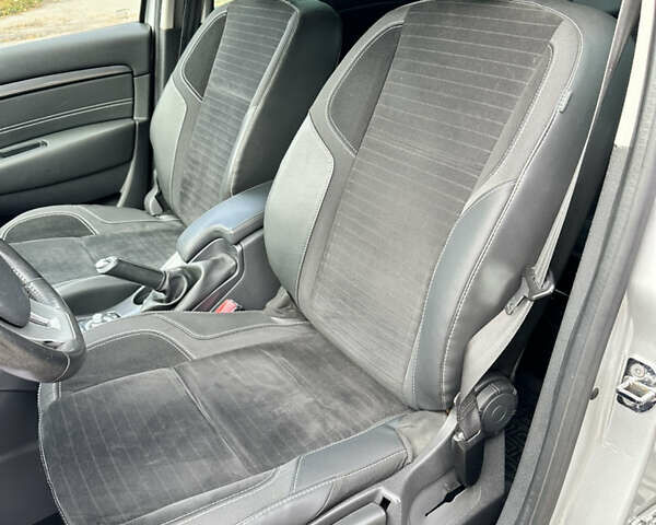 Серый Рено Scenic XMOD, объемом двигателя 1.5 л и пробегом 201 тыс. км за 10800 $, фото 21 на Automoto.ua