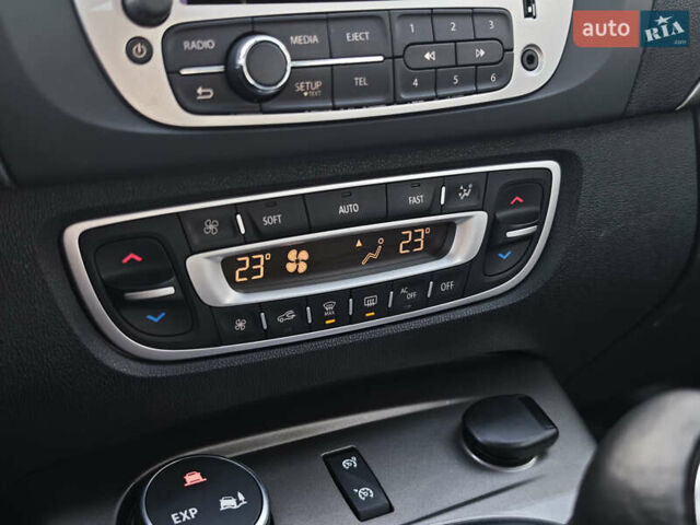 Серый Рено Scenic XMOD, объемом двигателя 1.5 л и пробегом 215 тыс. км за 10999 $, фото 38 на Automoto.ua