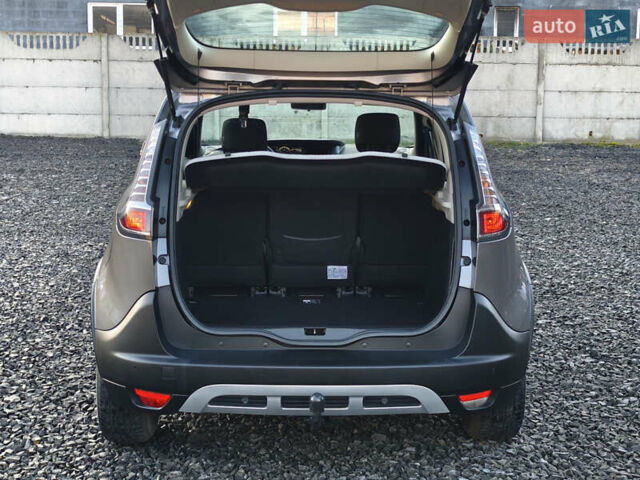 Серый Рено Scenic XMOD, объемом двигателя 1.5 л и пробегом 215 тыс. км за 10999 $, фото 43 на Automoto.ua