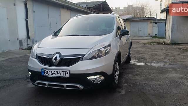 Сірий Рено Scenic XMOD, об'ємом двигуна 1.46 л та пробігом 220 тис. км за 10250 $, фото 2 на Automoto.ua