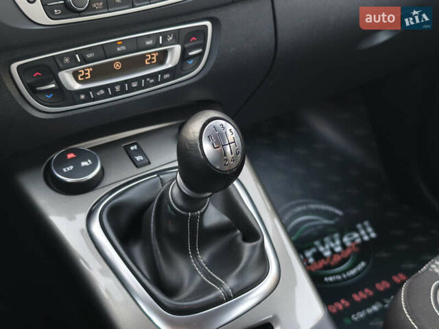 Серый Рено Scenic XMOD, объемом двигателя 1.5 л и пробегом 215 тыс. км за 10999 $, фото 41 на Automoto.ua