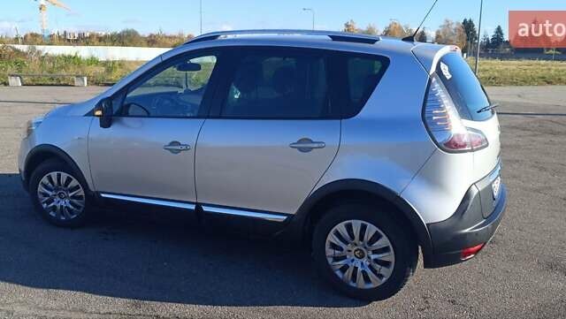 Серый Рено Scenic XMOD, объемом двигателя 1.46 л и пробегом 220 тыс. км за 9949 $, фото 11 на Automoto.ua