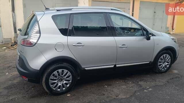 Сірий Рено Scenic XMOD, об'ємом двигуна 1.46 л та пробігом 220 тис. км за 10250 $, фото 6 на Automoto.ua