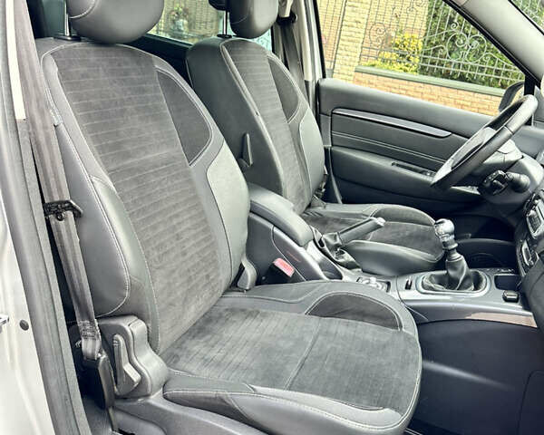 Серый Рено Scenic XMOD, объемом двигателя 1.5 л и пробегом 201 тыс. км за 10600 $, фото 23 на Automoto.ua