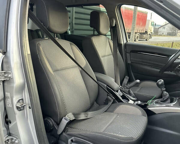 Серый Рено Scenic XMOD, объемом двигателя 1.5 л и пробегом 178 тыс. км за 9000 $, фото 15 на Automoto.ua