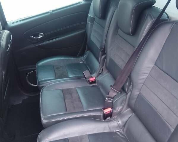Сірий Рено Scenic XMOD, об'ємом двигуна 1.2 л та пробігом 244 тис. км за 9500 $, фото 27 на Automoto.ua