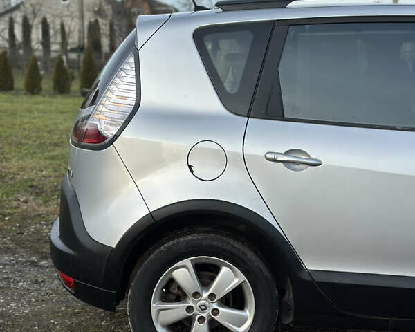 Серый Рено Scenic XMOD, объемом двигателя 1.5 л и пробегом 178 тыс. км за 9000 $, фото 33 на Automoto.ua