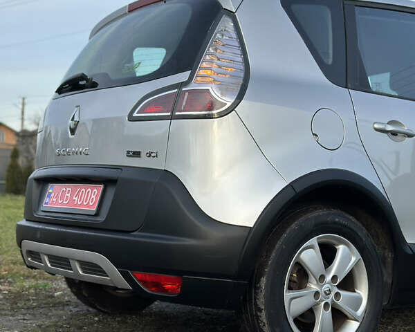 Серый Рено Scenic XMOD, объемом двигателя 1.5 л и пробегом 178 тыс. км за 9000 $, фото 32 на Automoto.ua