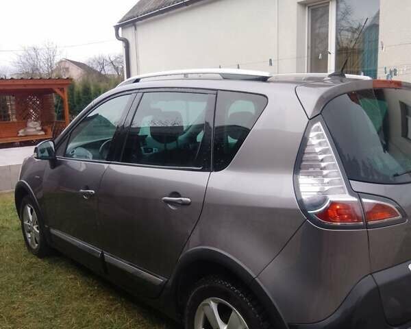 Сірий Рено Scenic XMOD, об'ємом двигуна 1.2 л та пробігом 244 тис. км за 9500 $, фото 6 на Automoto.ua