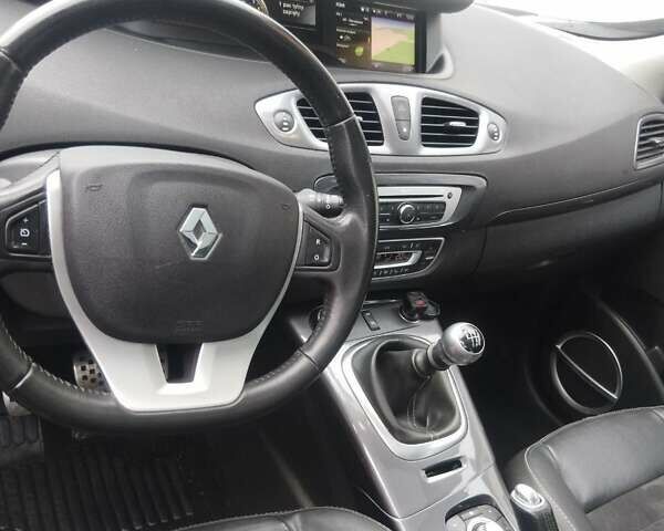 Сірий Рено Scenic XMOD, об'ємом двигуна 1.2 л та пробігом 244 тис. км за 9500 $, фото 7 на Automoto.ua