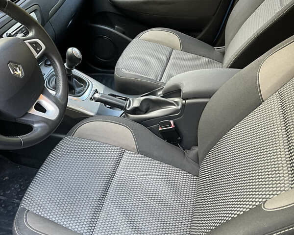 Синий Рено Scenic XMOD, объемом двигателя 1.5 л и пробегом 231 тыс. км за 9650 $, фото 23 на Automoto.ua