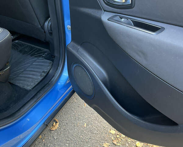 Синий Рено Scenic XMOD, объемом двигателя 1.5 л и пробегом 231 тыс. км за 9650 $, фото 31 на Automoto.ua