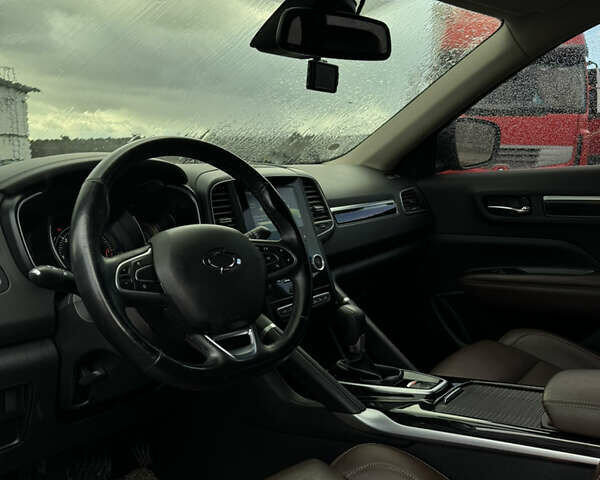 Чорний Рено SM6, об'ємом двигуна 2 л та пробігом 127 тис. км за 16900 $, фото 3 на Automoto.ua