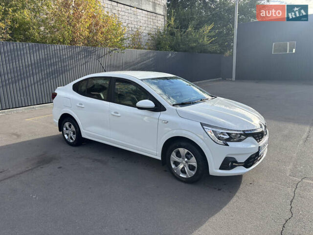 Рено Taliant 2024 в Днепре (Днепропетровске) на Automoto.ua Белый Рено Taliant, объемом двигателя 1 л и пробегом 1 тыс. км за 15598 $, фото 3 на Automoto.ua