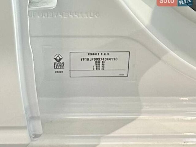 Белый Рено Taliant, объемом двигателя 1 л и пробегом 7 тыс. км за 15500 $, фото 4 на Automoto.ua