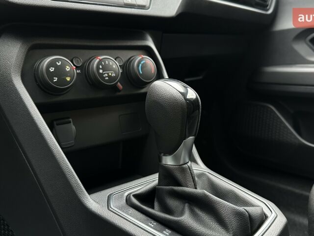 Рено Taliant, об'ємом двигуна 1 л та пробігом 0 тис. км за 17959 $, фото 9 на Automoto.ua