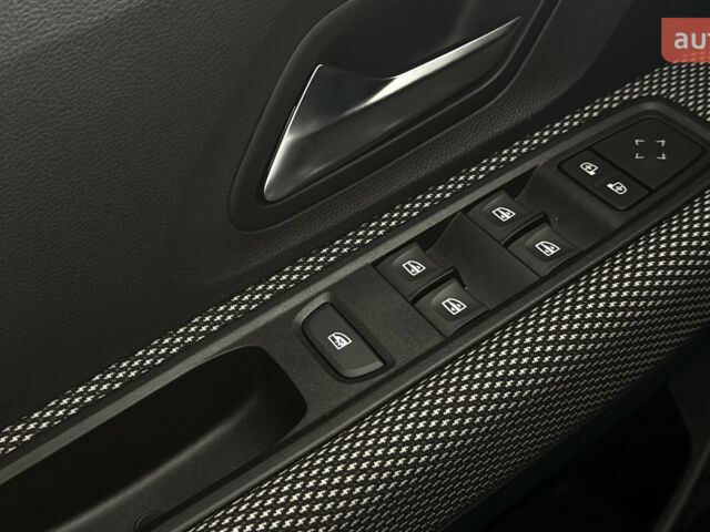 Рено Taliant, об'ємом двигуна 1 л та пробігом 0 тис. км за 20602 $, фото 13 на Automoto.ua