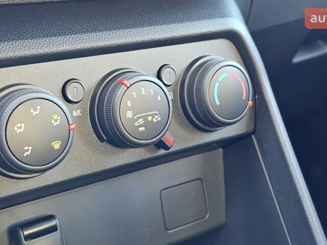 Рено Taliant, об'ємом двигуна 1 л та пробігом 0 тис. км за 17425 $, фото 11 на Automoto.ua