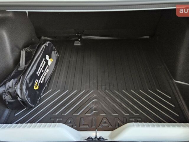 Рено Taliant, объемом двигателя 1 л и пробегом 0 тыс. км за 17617 $, фото 22 на Automoto.ua