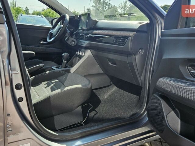 Рено Taliant, объемом двигателя 1 л и пробегом 0 тыс. км за 20762 $, фото 24 на Automoto.ua