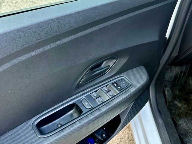 Рено Taliant, об'ємом двигуна 1 л та пробігом 0 тис. км за 16500 $, фото 9 на Automoto.ua