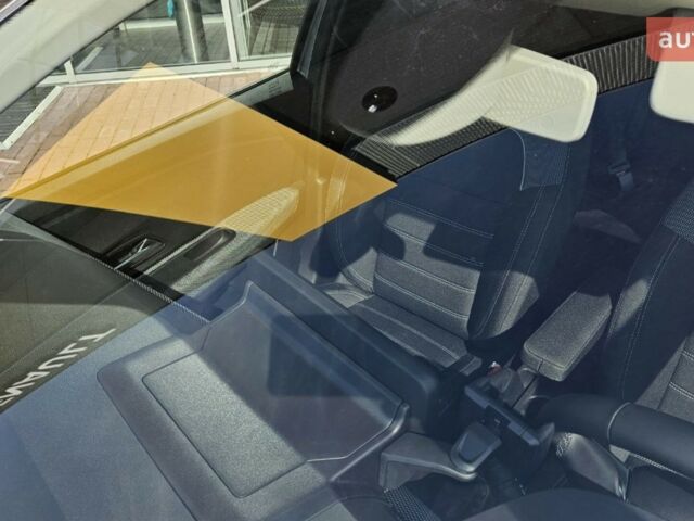 Рено Taliant, объемом двигателя 1 л и пробегом 0 тыс. км за 20762 $, фото 4 на Automoto.ua