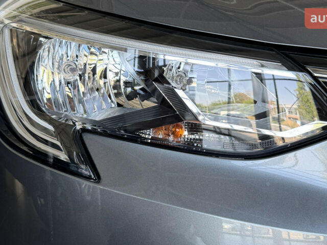 Рено Taliant, об'ємом двигуна 1 л та пробігом 0 тис. км за 20602 $, фото 6 на Automoto.ua