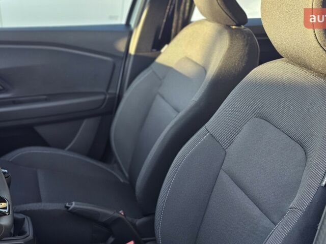 Рено Taliant, об'ємом двигуна 1 л та пробігом 0 тис. км за 17425 $, фото 13 на Automoto.ua