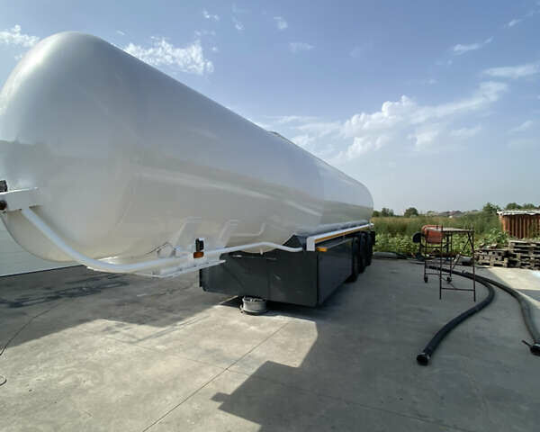 Белый Рохр Рохр, объемом двигателя 0 л и пробегом 200 тыс. км за 30000 $, фото 6 на Automoto.ua