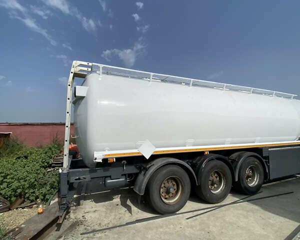 Белый Рохр Рохр, объемом двигателя 0 л и пробегом 200 тыс. км за 30000 $, фото 3 на Automoto.ua