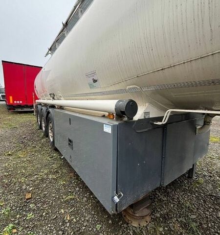 Білий Рохр Рохр, об'ємом двигуна 0 л та пробігом 120 тис. км за 22500 $, фото 2 на Automoto.ua